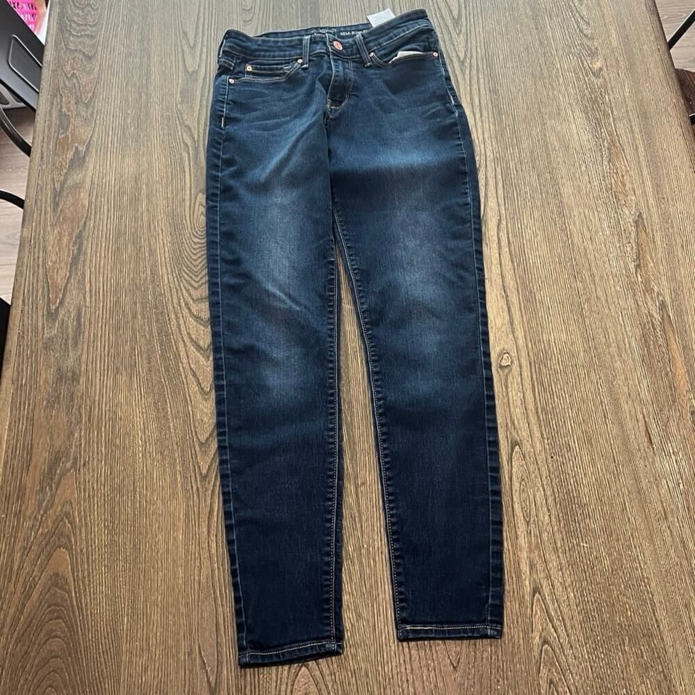 Signature by Levi Strauss & Co. Gold Mid-Rise Skinny Jeans Dark Wash Blue Size 4